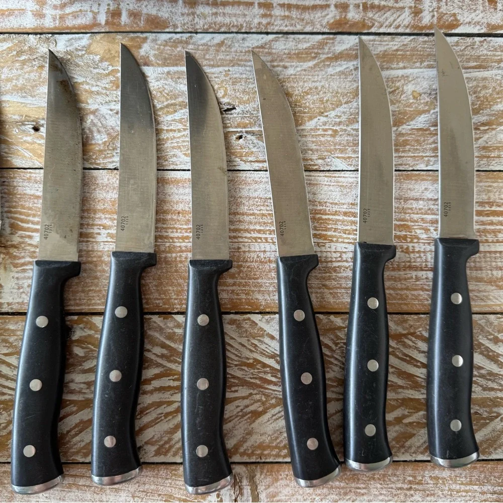 🔪Cuisinart Knife Set + Block🔪 (8 knives)